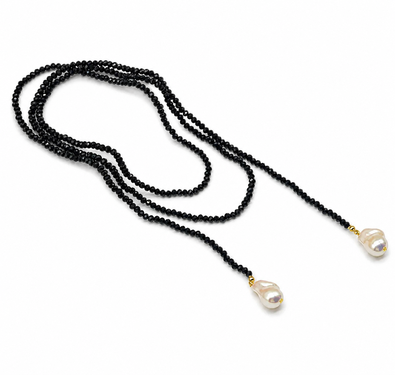 Collar negro largo