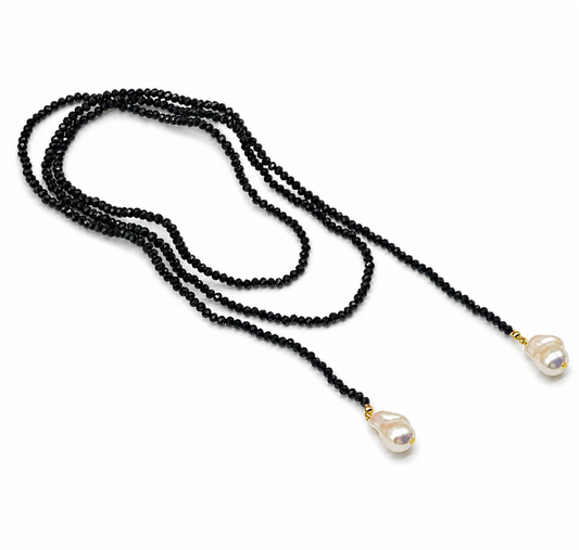 Collar negro largo