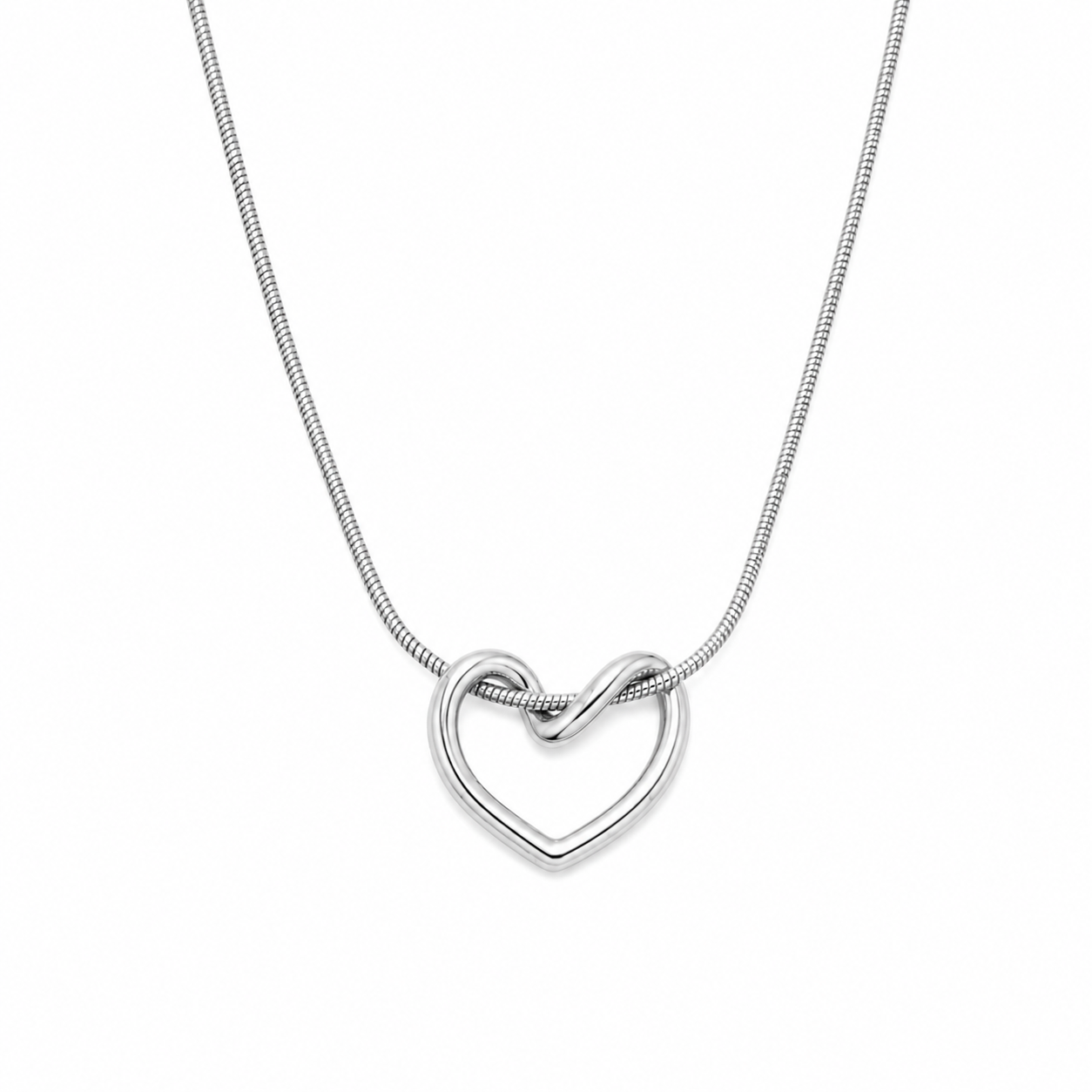 Collar corazón hueco